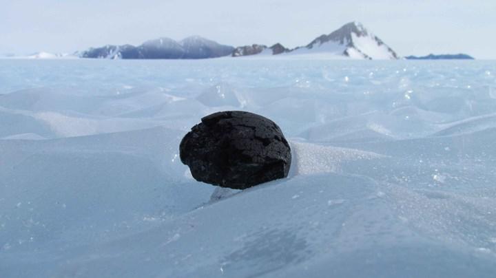 İnanç Can Çekmez: Antarktika'Nın Buz Katmanı Yüz Binlerce Meteora Konut Sahipliği Yapıyor 1