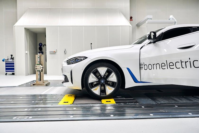 İnanç Can Çekmez: BMW ve Batman'ın müzik yıldızı Hans Zimmer'dan elektrikli araç sesleri için dev ortaklık! 4
