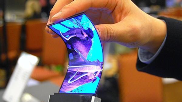Meral Erden: Evde ekran üretimi mümkün oluyor: Bilim insanları 3D yazıcıyla esnek OLED ekran bastı 3