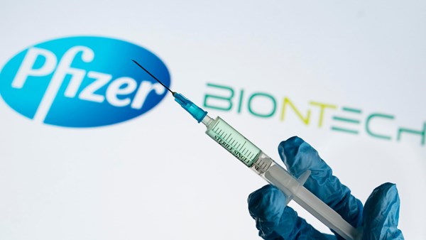 Meral Erden: Pfizer CEO'su, Omicron aşısı için bir sefer daha tarih verdi 3