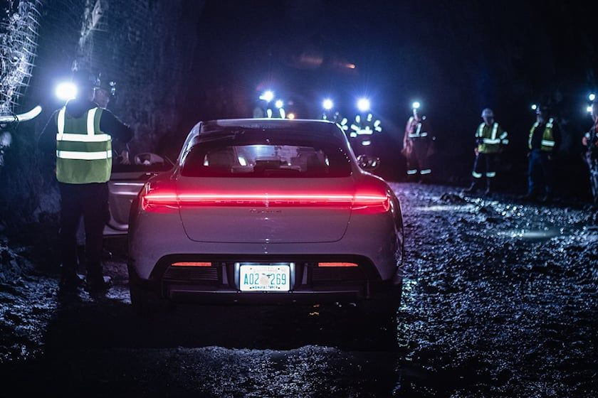 İnanç Can Çekmez: Porsche Taycan Cross Turismo, Destansı Dünya Rekorunu Kırdı! 5