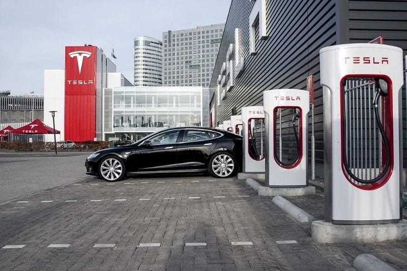 İnanç Can Çekmez: Tesla arabalar Türkiye'ye geliyor! 1