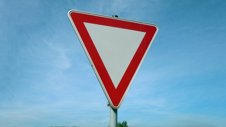 İnanç Can Çekmez: Trafik İşaretlerinin Ne Anlama Geldiğini Bilebilecek misin? 45