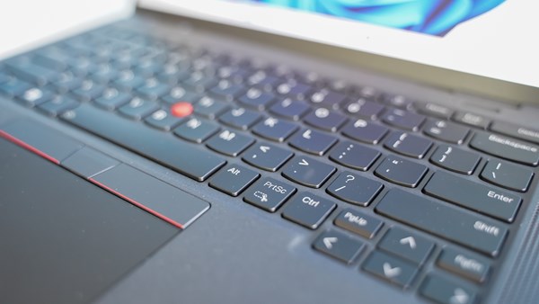 İnanç Can Çekmez: ARM işlemcili birinci ThinkPad duyuruldu 3