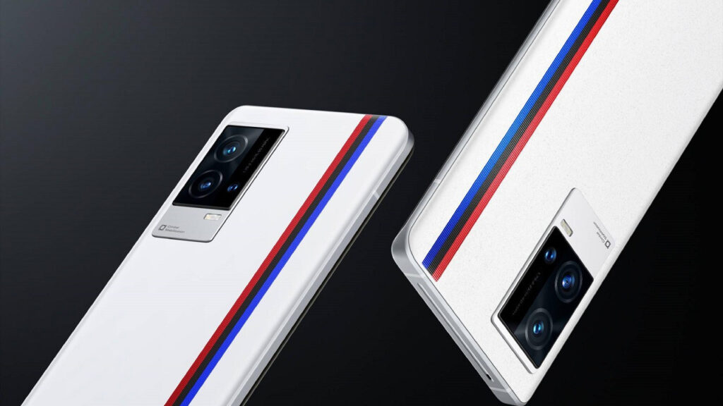 Şinasi Kaya: BMW M Motorsport markalı amiral gemisi telefonlar bu ay geliyor! İşte tasarımı! 5