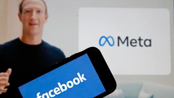 Facebook büyümekte zorlanmaya başladı