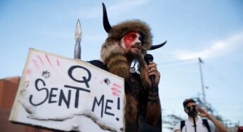 QAnon Hareketinin Kurucusu Olan Gizemli Q’nun Kimliği Ortaya Çıktı!