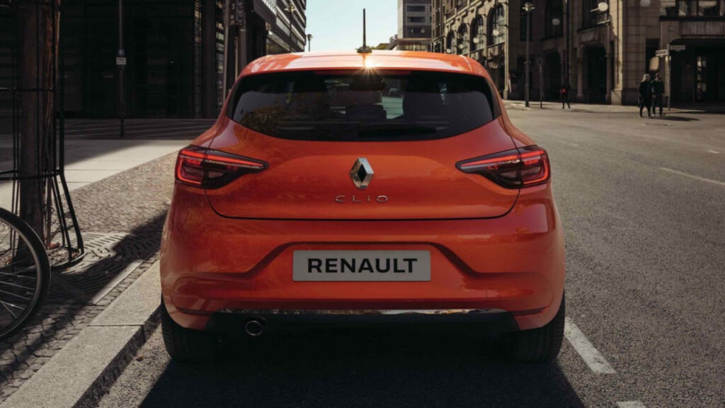 İnanç Can Çekmez: Sıfır Renault Clio fiyatı 180 bin TL’nin altına düşüyor! 9