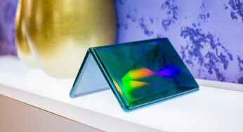 TCL iki yeni katlanabilir telefon konsepti duyurdu