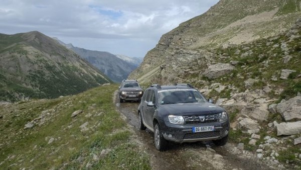 Meral Erden: Türkiye, en fazla Dacia Duster satılan 4'üncü ülke 5