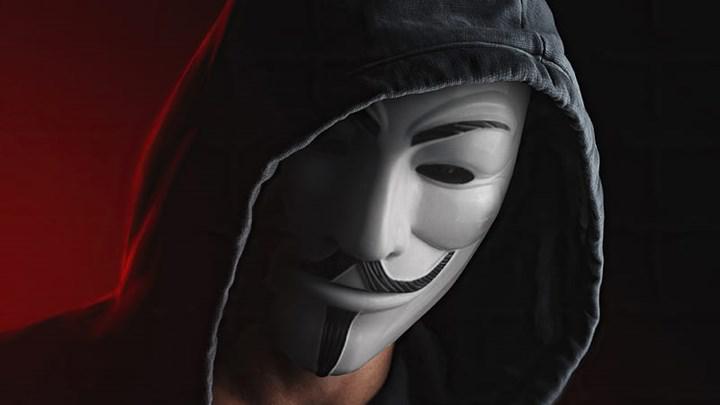 Meral Erden: Ünlü Hacker Kümesi Anonymous'Tan Rusya'Ya Siber Savaş Ilanı 1