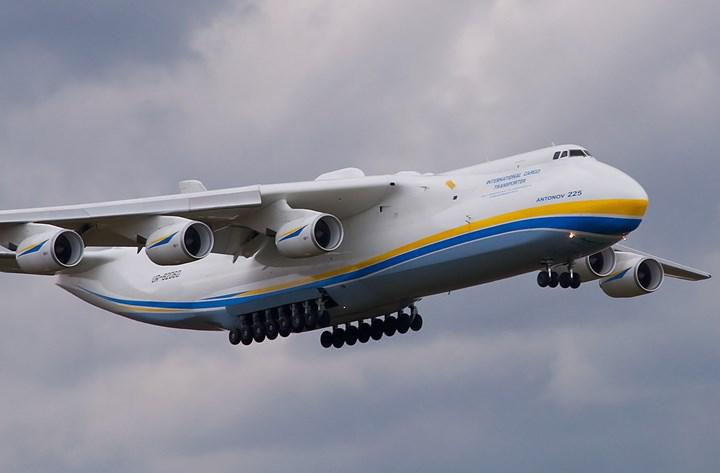 Meral Erden: Dünyanın en büyük uçağı Antonov AN-225 Rus ordusu tarafından bombalandı 2