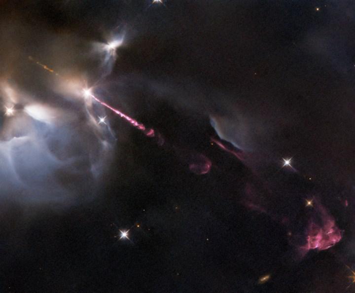Meral Erden: Hubble, Genç Bir Yıldızdan Fırlatılan Gazı Yakaladı 1