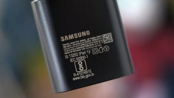 Şinasi Kaya: Samsung, tüm akıllı telefonların kutusundan şarj adaptörünü kaldırmaya hazırlanıyor 3