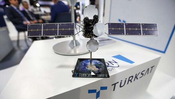 Meral Erden: Türk firmaları dünyanın en büyük uydu fuarında eserlerini sergiliyor 7