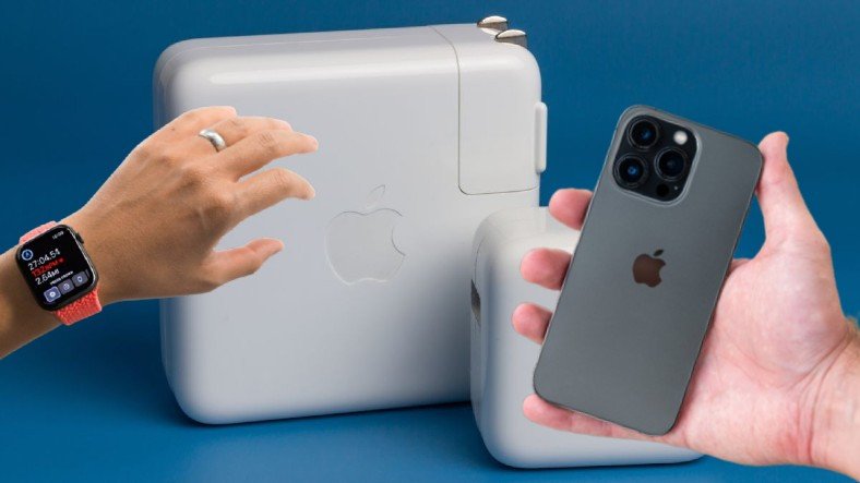 Meral Erden: Apple, Çift Girişli Şarj Adaptörü Üzerinde Çalışıyor 3