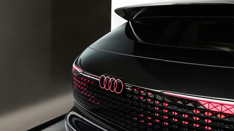 Meral Erden: Audi, Adeta Gelecekten Gelen Araba Konseptini Gösterdi 1