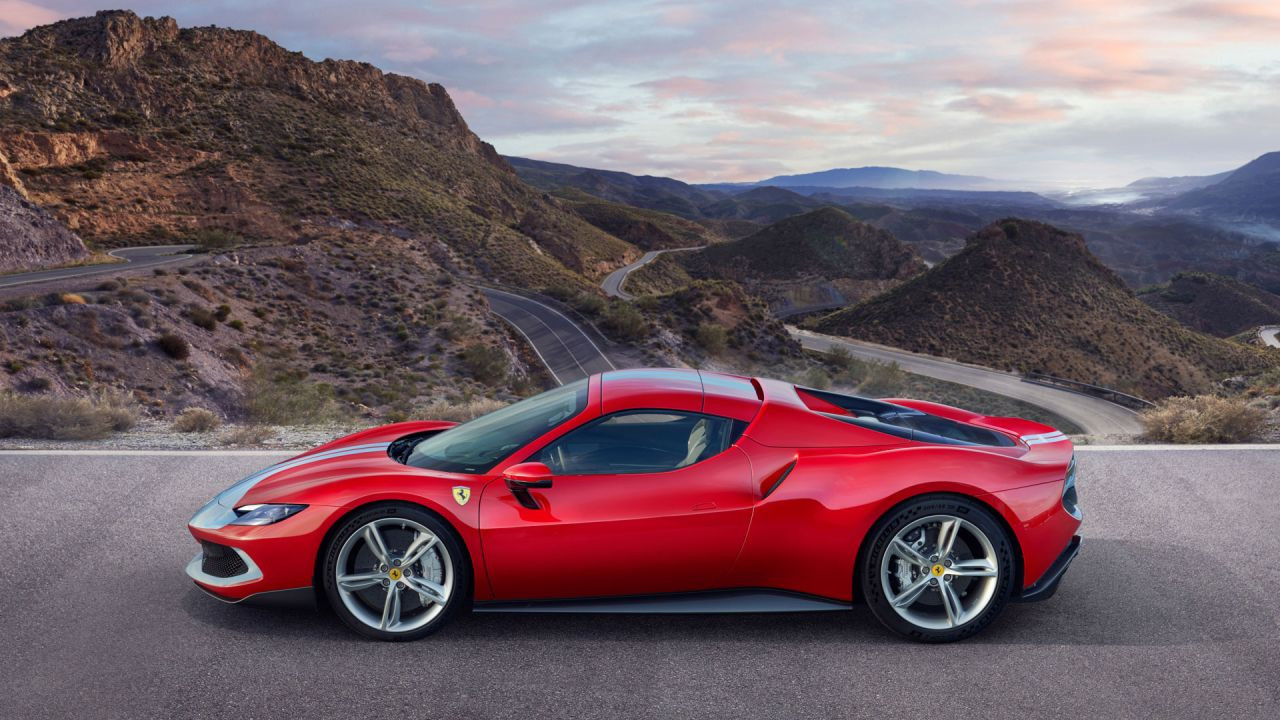 İnanç Can Çekmez: Ferrari 296 Gts Tanıtıldı! Bu Türlü Bir Araba Olamaz! 3