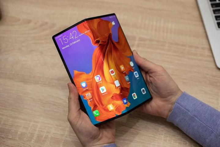 Ulaş Utku Bozdoğan: Katlanabilir Huawei Mate X3, Nisan ayında geliyor: Sürpriz işlemci ayrıntısı 4 Ulaş Utku Bozdoğan: Katlanabilir Huawei Mate X3, Nisan ayında geliyor: Sürpriz işlemci ayrıntısı 3