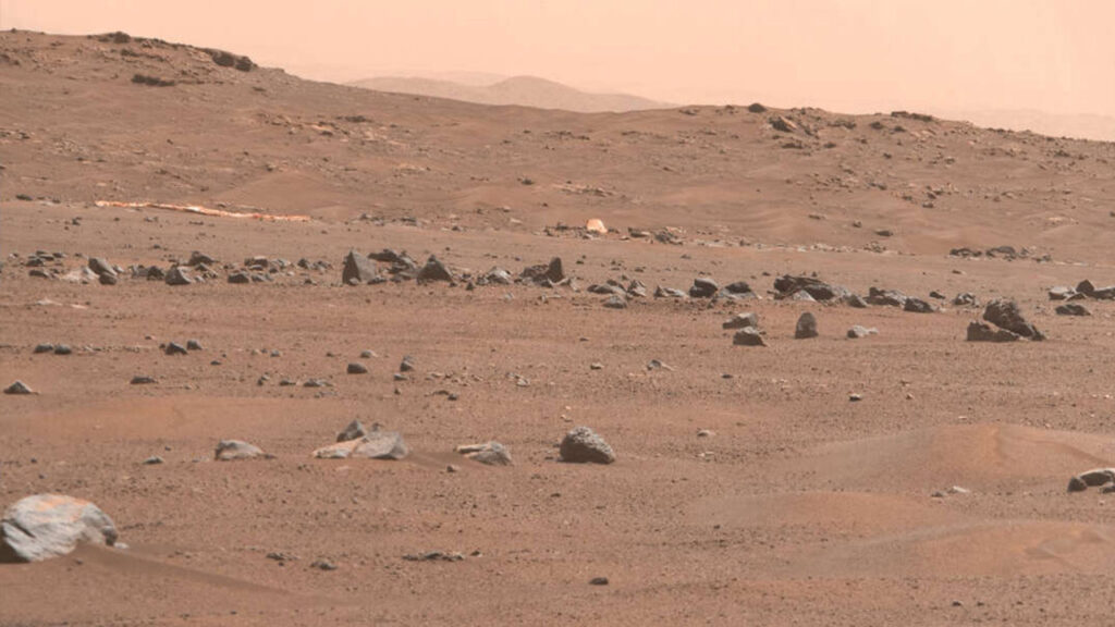 Şinasi Kaya: Perseverance keşif aracı, Mars çölündeki seyahati sırasında daha evvel hiçbir keşif aracının bulamadığını buldu: Kendi paraşütü... 1