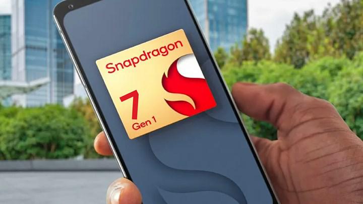 Şinasi Kaya: Snapdragon 7 Gen 1 savları başladı 1