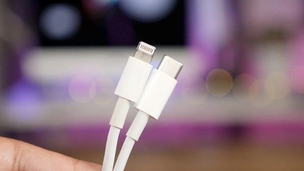 Meral Erden: Apple, sonunda Lightning’i terk edebilir: USB-C girişli AirPods geliyor 5