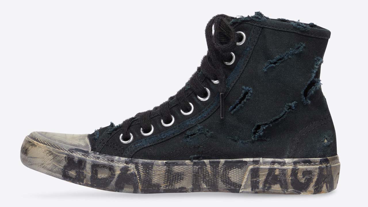 İnanç Can Çekmez: Balenciaga’nın Eskitilmiş Ayakkabısı Alay Konusu Oldu 1