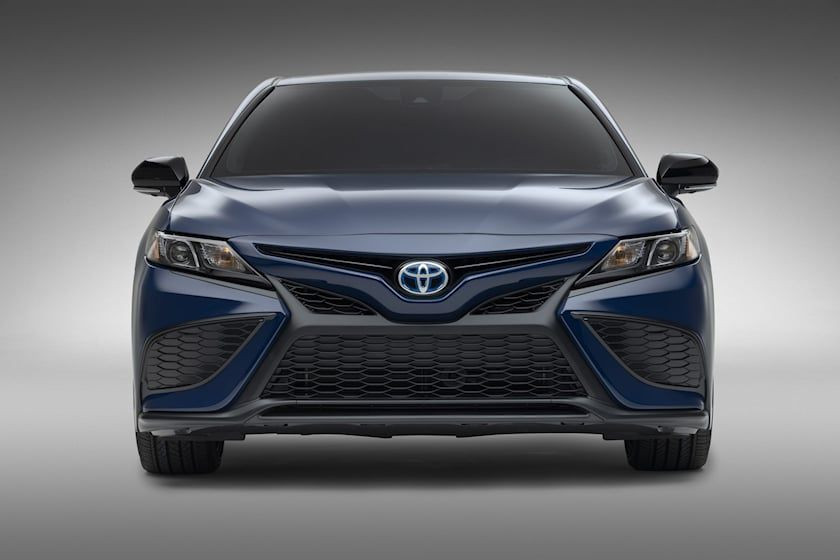 İnanç Can Çekmez: Toyota Camry Nightshade 2023 makyajlı kasa ile geliyor! 4