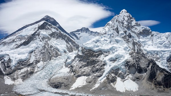 Şinasi Kaya: Everest'in ana kampının yerinin değiştirilmesi planlanıyor 3