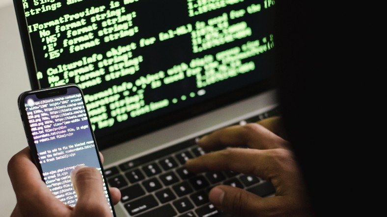 Şinasi Kaya: Hackerlar Kurumsal Şirketlerin Sitelerini Maksat Aldı 3