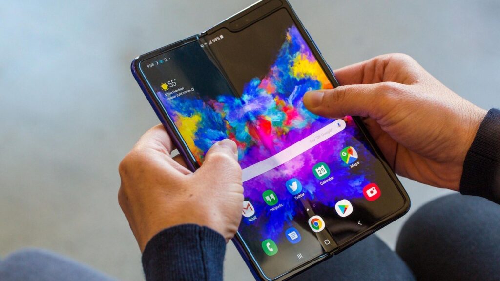 Şinasi Kaya: Samsung A Serisi Katlanabilir Telefon Planlıyor Olabilir 1