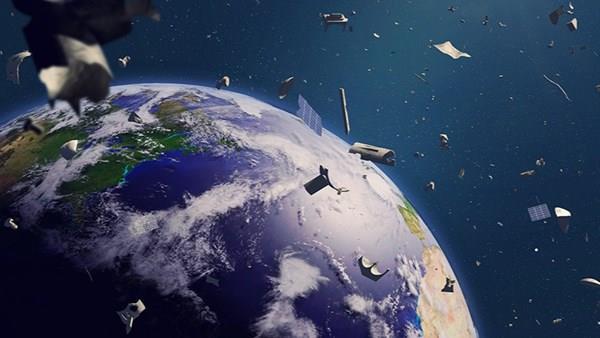 Meral Erden: Japonya, uzay enkazını ortadan kaldırmak için lazer ışını oluşturacak 5