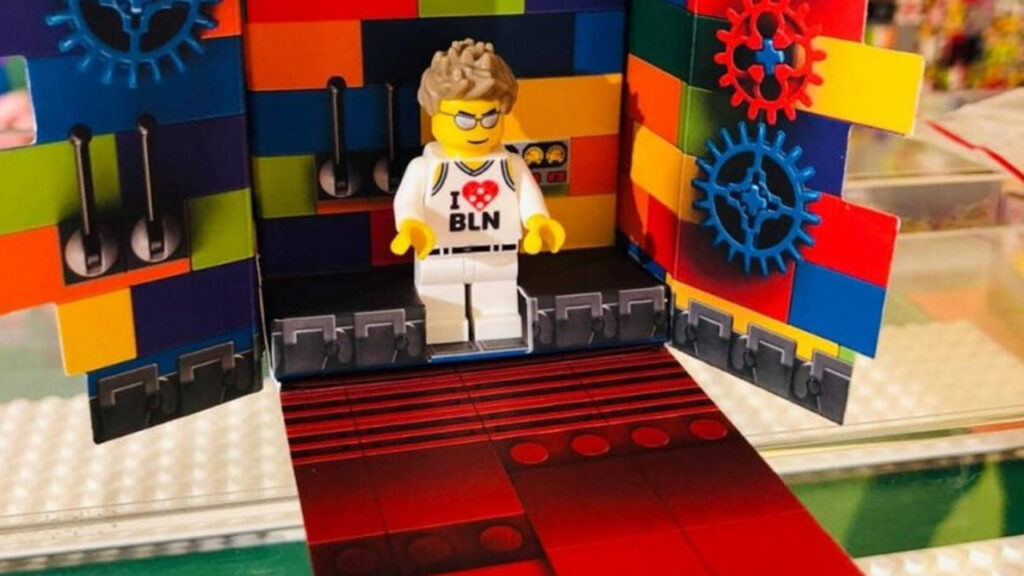 Ulaş Utku Bozdoğan: Minifigure Factory: Lego, "kendi Lego figürünü kendin yap" devrini başlatıyor 1