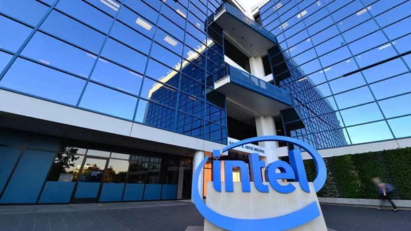 Şinasi Kaya: İtalya, çip üretimi için kolları sıvadı: Intel ile yeni bir mutabakata imza atabilir 3