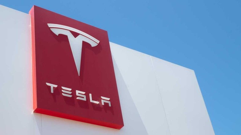 Meral Erden: Kaliforniya'da Tesla, Aldatıcı Reklam Yapmakla Suçlandı 3