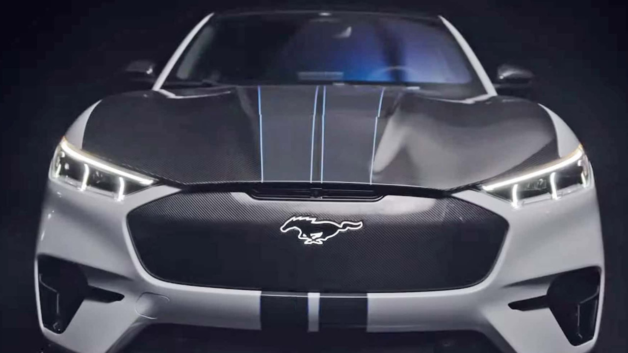 Şinasi Kaya: 2023 Shelby Mustang Mach-E Gt Tanıtıldı! 7