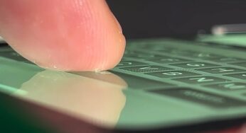 Bu OLED ekran suyla dolarak klavye oluyor