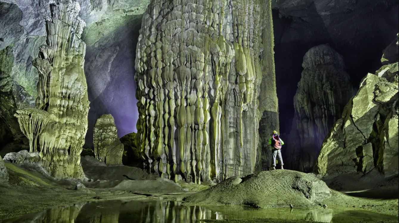 Şinasi Kaya: İçinde Kocaman Bir Boeing Uçağı Bile Uçabilir: İşte Dünyanın En Büyük Mağarası 1