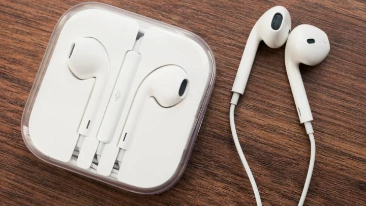 İnanç Can Çekmez: USB-C'li EarPods geliyor: iPhone 15 ile çıkacak 9
