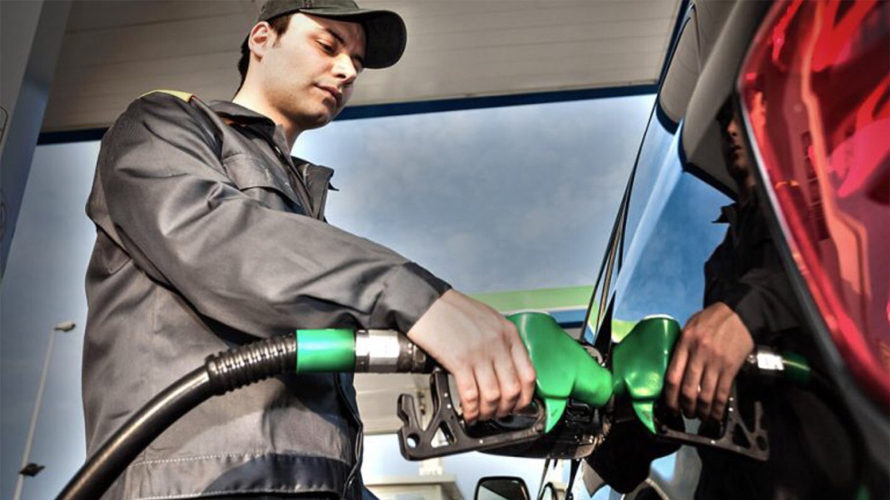 Meral Erden: Araba Çalışırken Benzin Alırsanız Başınıza Neler Gelebilir? 1
