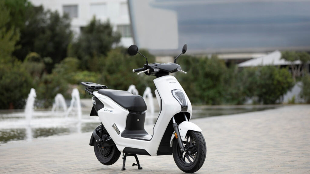 Meral Erden: Honda uygun fiyatlı birinci elektrikli scooter modelini resmen piyasaya sürüyor 1