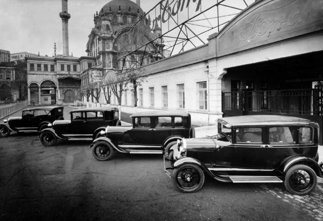 Ulaş Utku Bozdoğan: Aynı Şey Sanılan Dolmuş Ve Minibüs Arasındaki Fark Aslında Ne? Nasıl Oldu Da Bir Aşçı Sayesinde Yaygınlaştı? 13