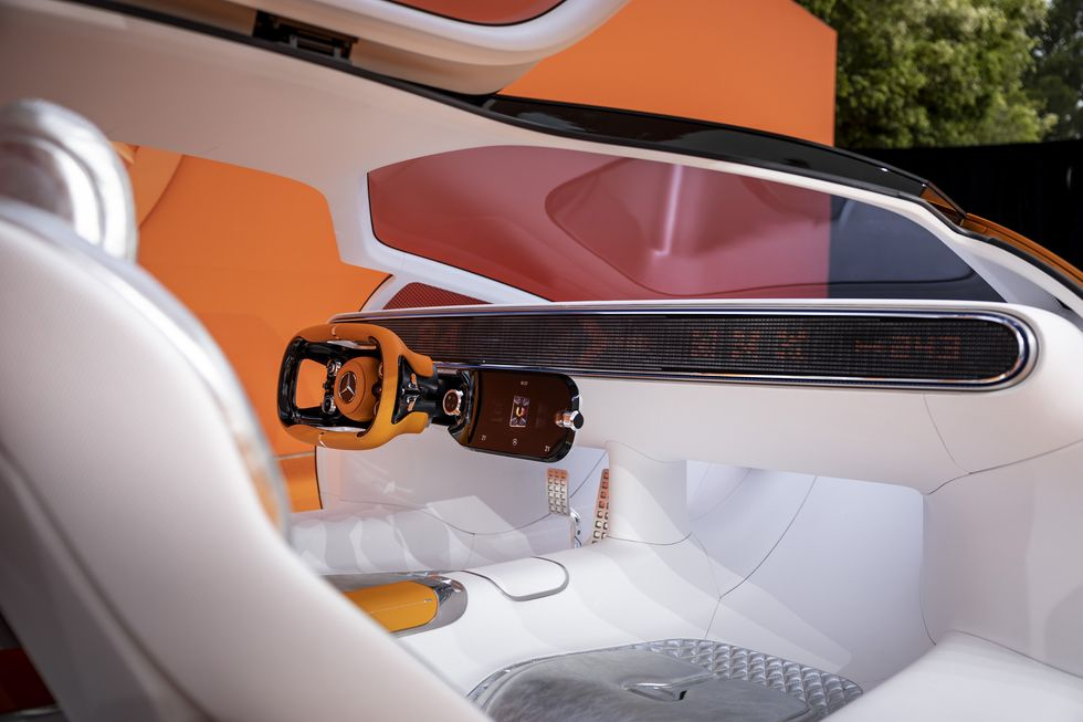 Şinasi Kaya: Mercedes, Bilim Kurgu Filmlerinden Fırlamış Gibi Görünen Yeni Konsept Otomobili Vision One-Eleven'ı Tanıttı! 7