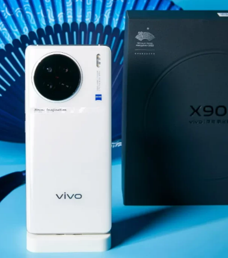 İnanç Can Çekmez: Vivo X90S Bu Kere Kanlı Canlı Manzarasıyla Ortaya Çıktı 1