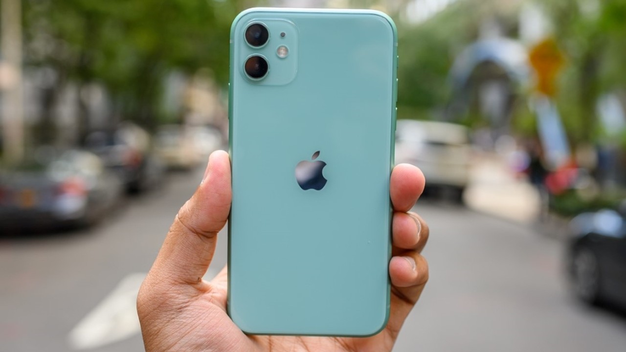 Şinasi Kaya: iPhone'un 10 Sene Boyunca Aralıksız Üretilen 'S' Modelleri Neden Artık Çıkmıyor? 11