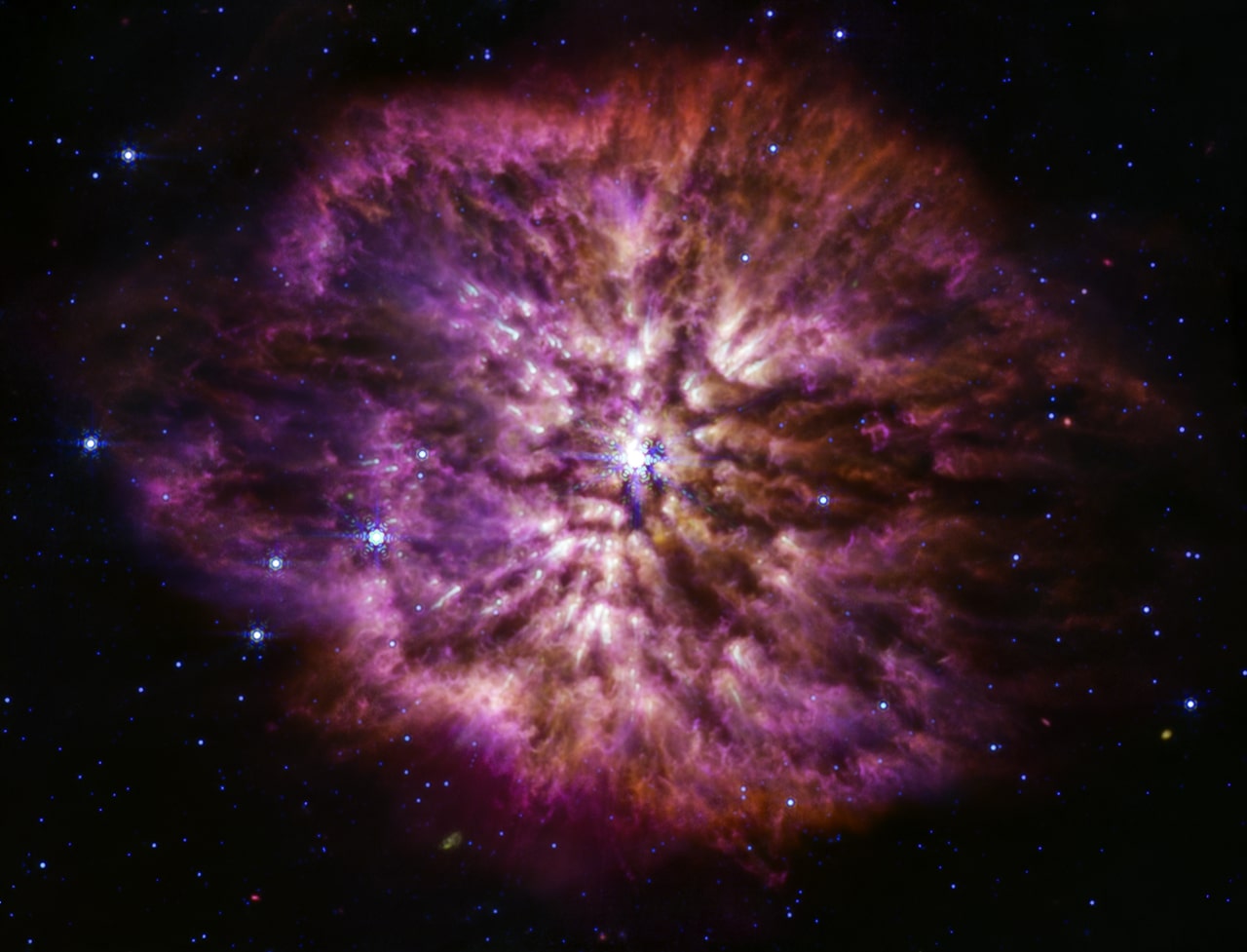 Ulaş Utku Bozdoğan: James Webb Uzay Teleskobu'Nun Uzayda Olduğu 1 Yıl Boyunca Çektiği En İyi Fotoğraflar 19
