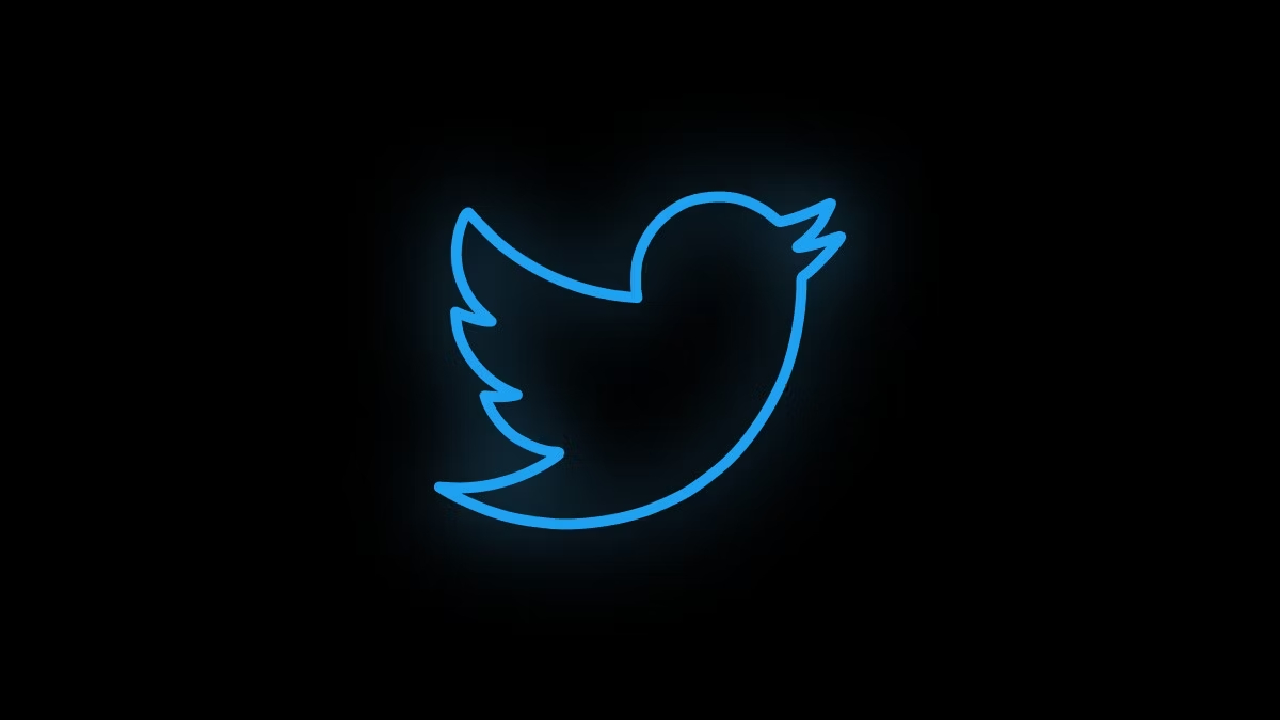 Şinasi Kaya: Twitter Seçenek Bırakmıyor: Platform Artık Sadece Karanlık Modda Kullanılacak! 1