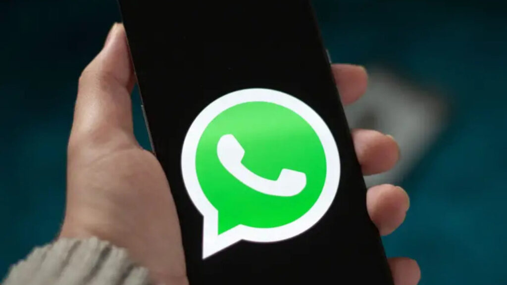 Meral Erden: WhatsApp yeni bir özellik olarak artık sticker’da önerebilecek 1