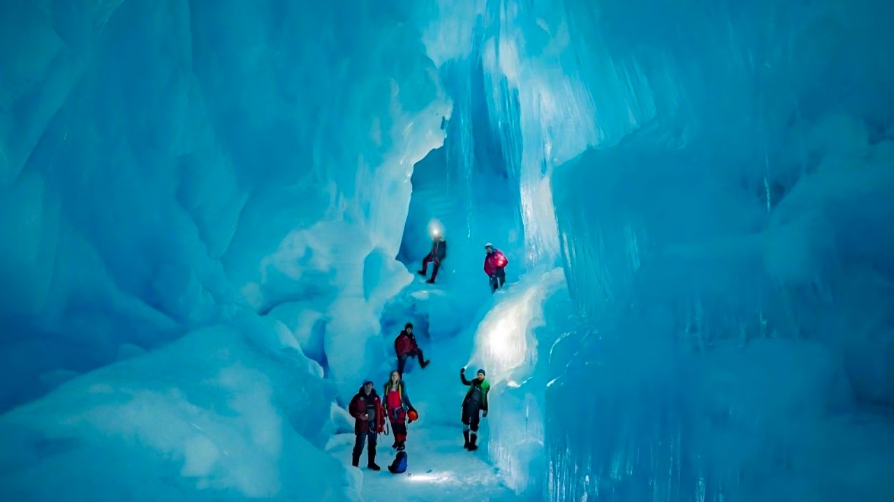 Meral Erden: Sürprizlerle Dolu Antarktika'Nın Altında Neler Saklı Olduğunu Öğrenince Şaşırmadan Edemeyeceksiniz! 1