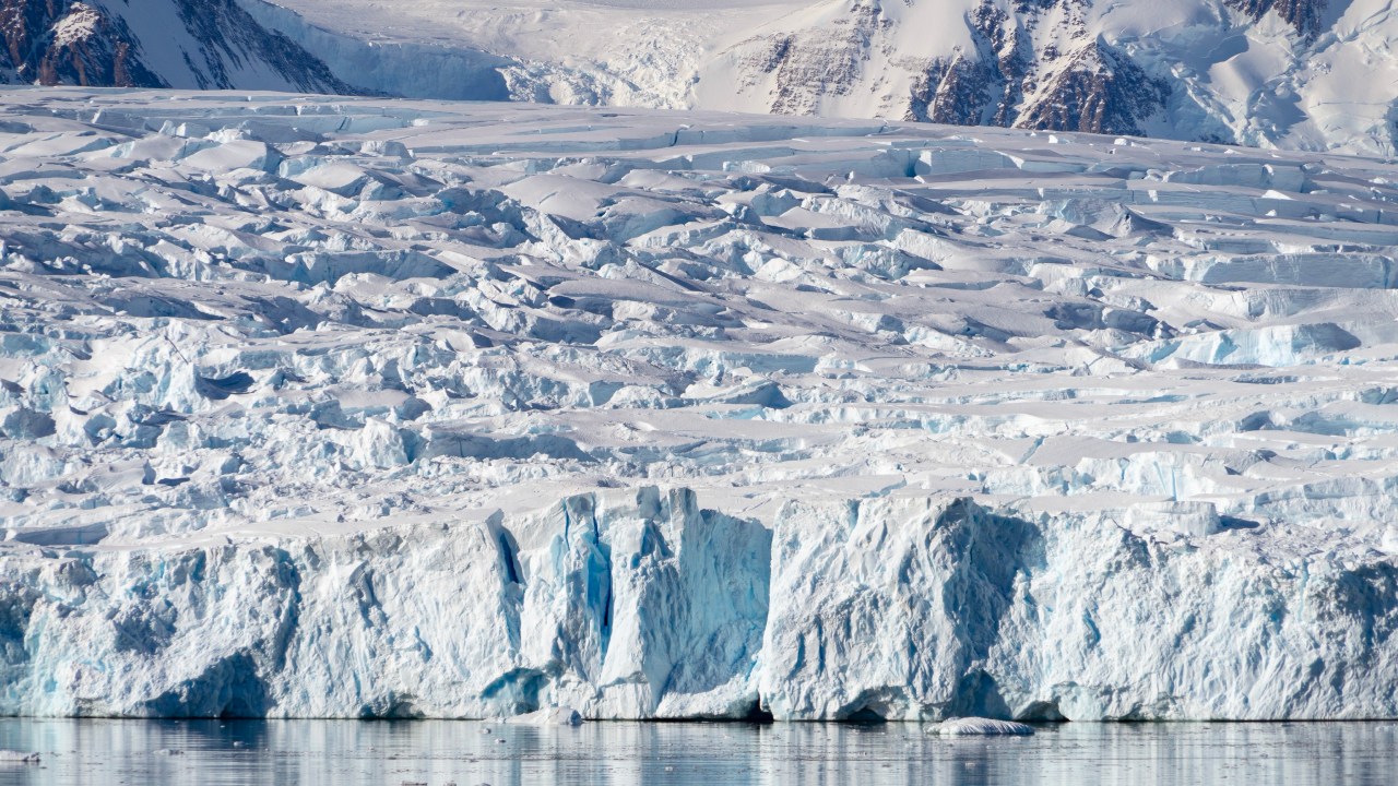 Meral Erden: Sürprizlerle Dolu Antarktika'Nın Altında Neler Saklı Olduğunu Öğrenince Şaşırmadan Edemeyeceksiniz! 7